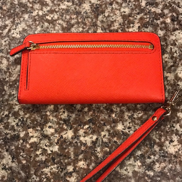 Micheal Kors wristlets - Picture 3 of 3